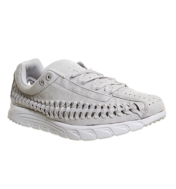 white mayfly trainers